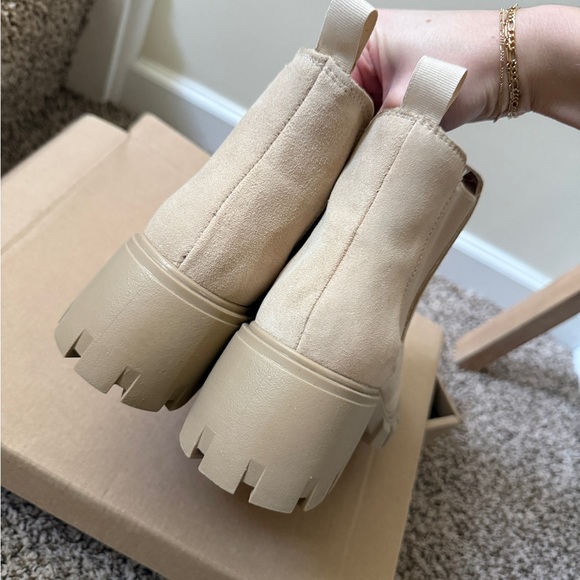 Steve Madden Howler Boot - Picture 6 of 8